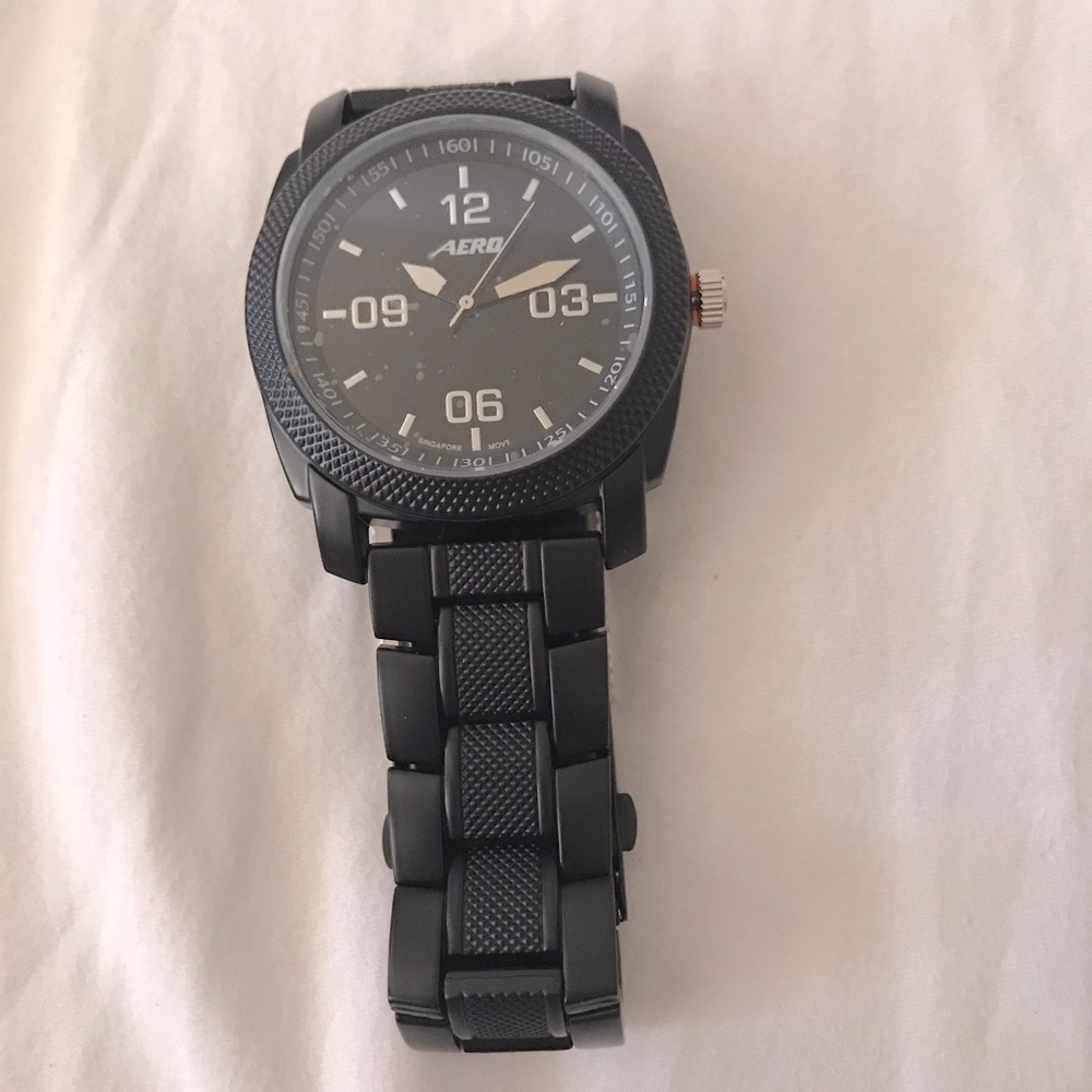 COPY - Aeropostale men watch
Metal band 
Black
brand new never used